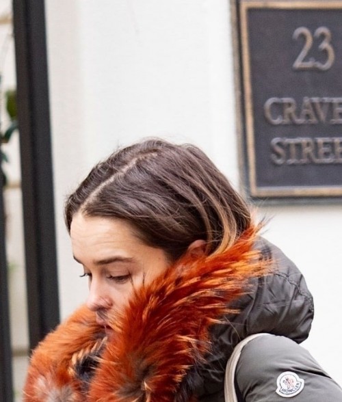 Emilia-Clarke-55658.jpg