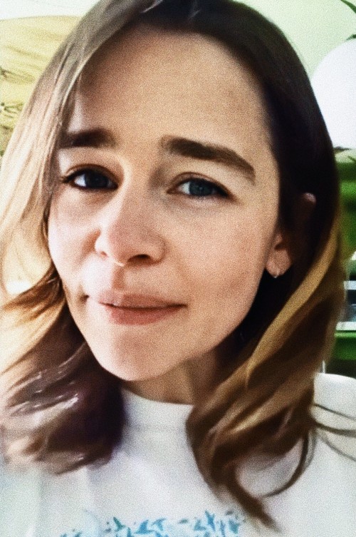 Emilia-Clarke-5600173ed0969480c5b2b.jpg