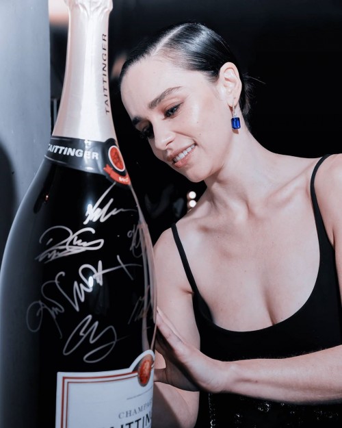 Emilia-Clarke-56005.jpg