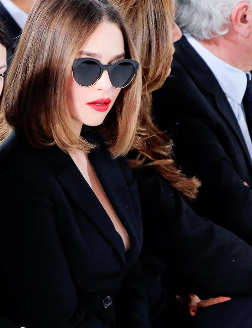 Emilia-Clarke-56052.jpg