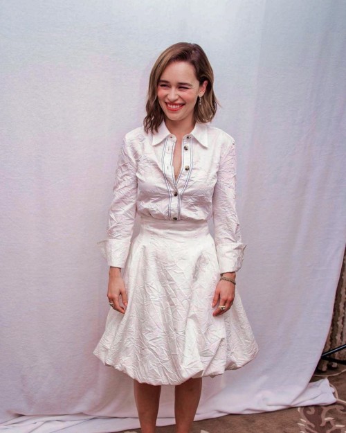 Emilia-Clarke-56436.jpg