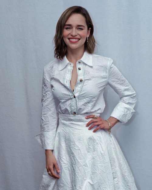 Emilia-Clarke-56437.jpg