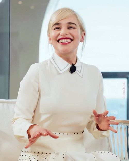 Emilia-Clarke-56446.jpg