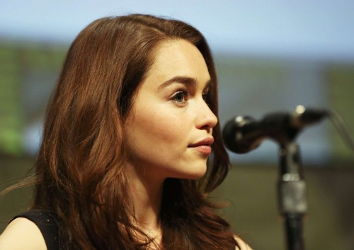 Emilia-Clarke-5650911c67225ba6c5dbf.jpg