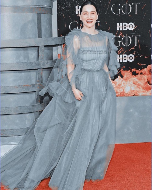 Emilia-Clarke-57014.jpg
