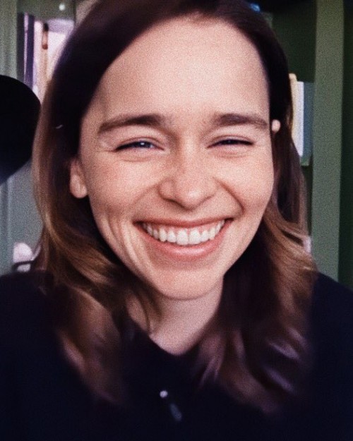 Emilia-Clarke-57055.jpg