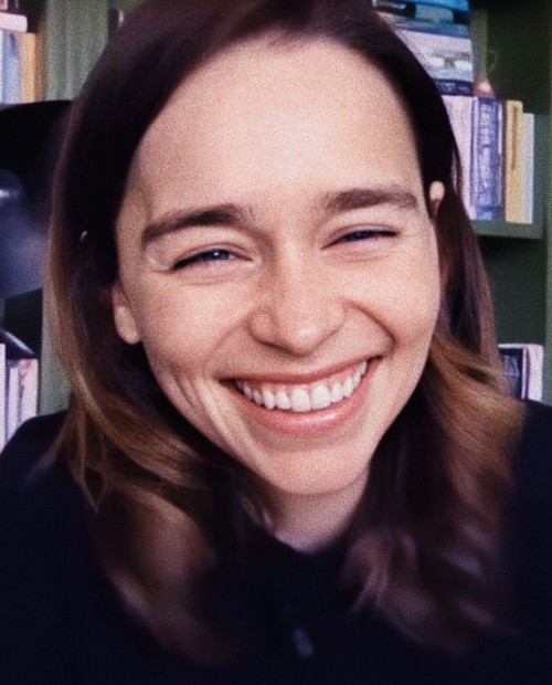 Emilia-Clarke-57056.jpg
