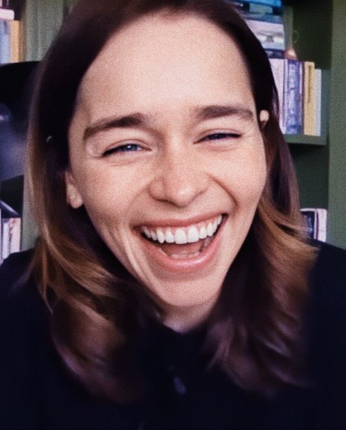 Emilia-Clarke-57057.jpg