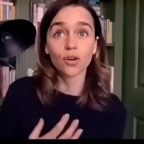 Emilia-Clarke-57117.jpg