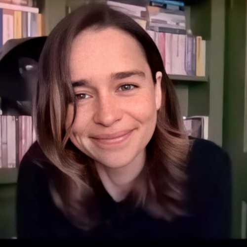 Emilia-Clarke-57118.jpg
