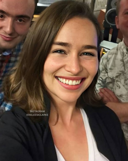 Emilia-Clarke-57146.jpg