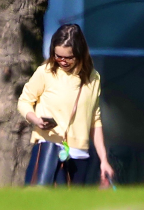 Emilia-Clarke-57216.jpg