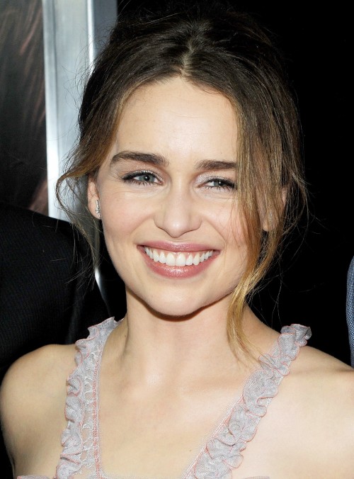 Emilia-Clarke-572226b0c484228073c41.jpg