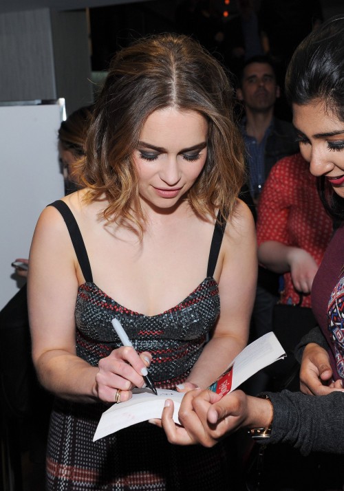 Emilia-Clarke-57238a30d8cc390d4a050.jpg