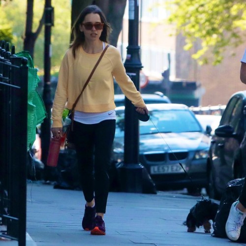 Emilia-Clarke-572406004dd9862445c41.jpg