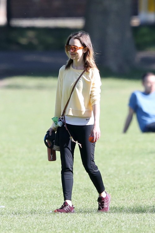 Emilia-Clarke-57252.jpg