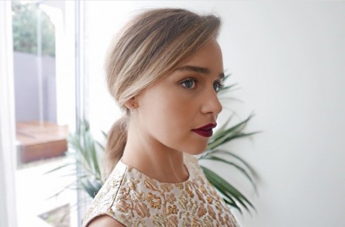 Emilia-Clarke-5726652b92e3940ec79d3.jpg