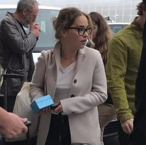 Emilia-Clarke-572778301f923f73ddb76.jpg