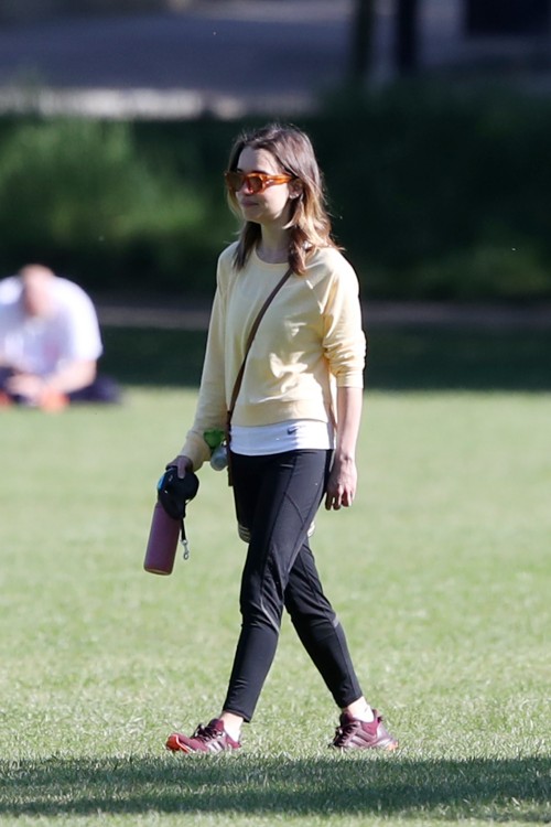 Emilia-Clarke-572832b0a242c348ca681.jpg
