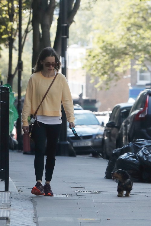 Emilia-Clarke-5729233ca1be4d8e5c07b.jpg