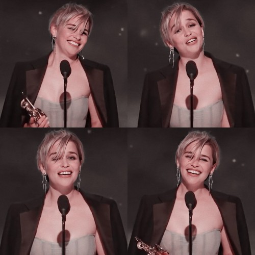 Emilia-Clarke-5731934225b0b0cf9c411.jpg
