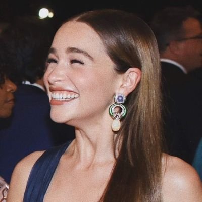 Emilia-Clarke-57323.jpg