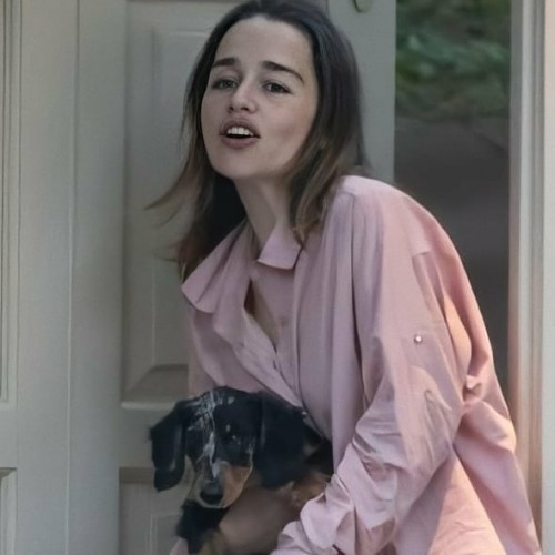 Emilia-Clarke-57334279ca79ca0431bfb.jpg