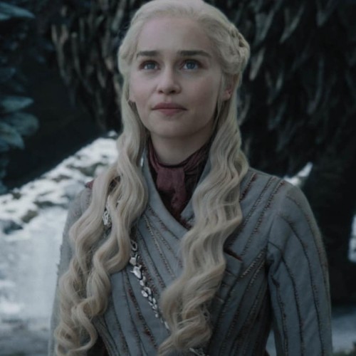 Emilia-Clarke-57362.jpg