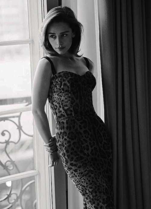 Emilia-Clarke-57896.png