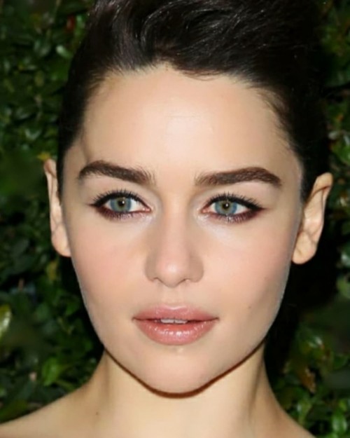 Emilia-Clarke-57949.jpg