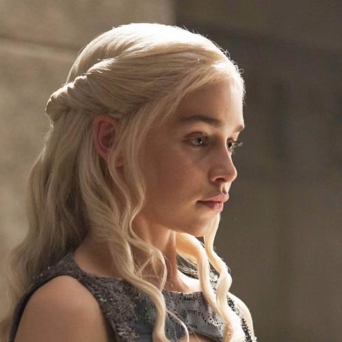 Emilia-Clarke-58011.jpg