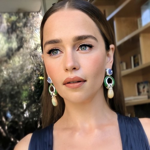 Emilia-Clarke-58054.jpg