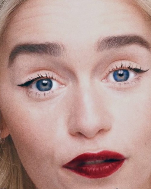 Emilia-Clarke-58250.jpg