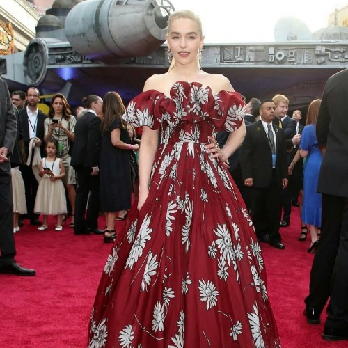 Emilia-Clarke-58298.jpg