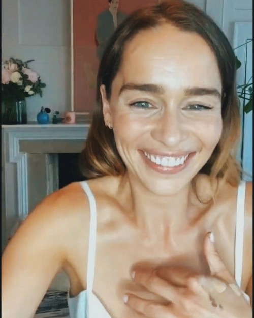 Emilia-Clarke-59013.jpg