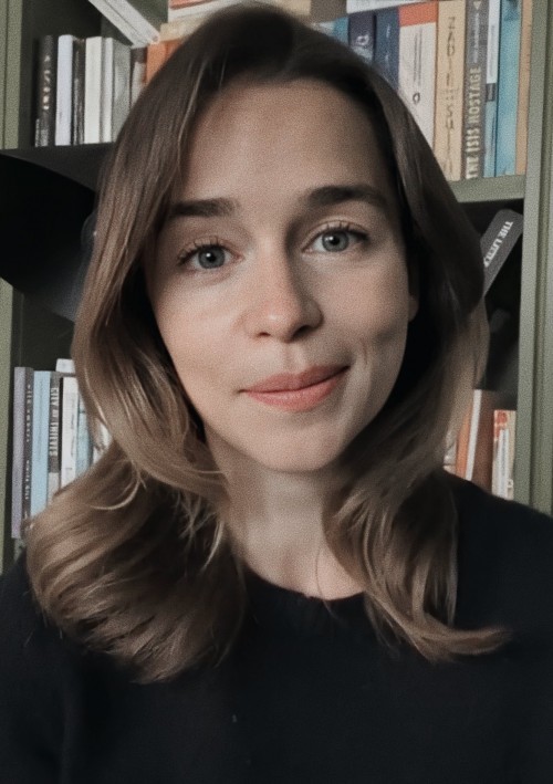 Emilia-Clarke-59035.jpg