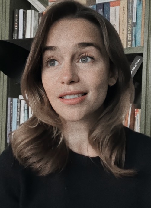 Emilia-Clarke-59036.jpg