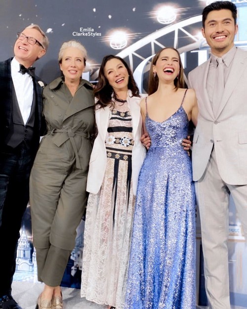 Emilia-Clarke-590380e480f36d879f4a1.jpg