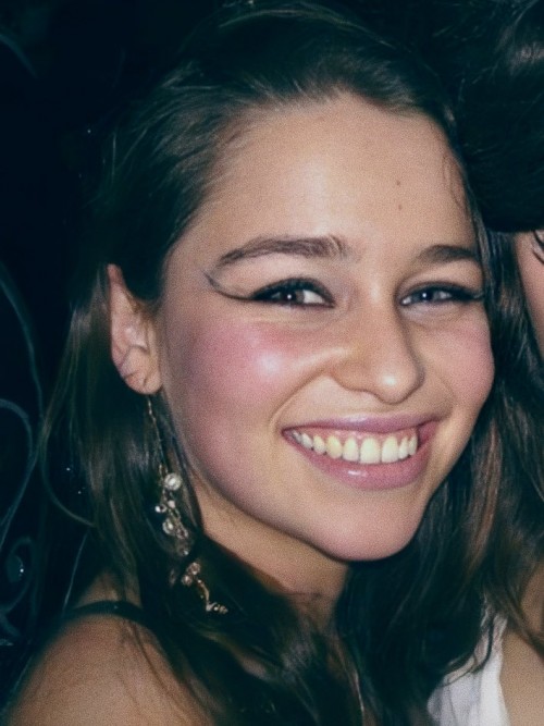 Emilia-Clarke-59051.jpg