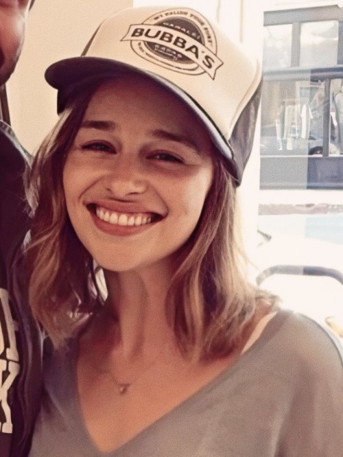 Emilia-Clarke-59056.jpg