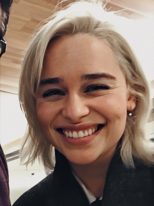 Emilia-Clarke-59057.jpg
