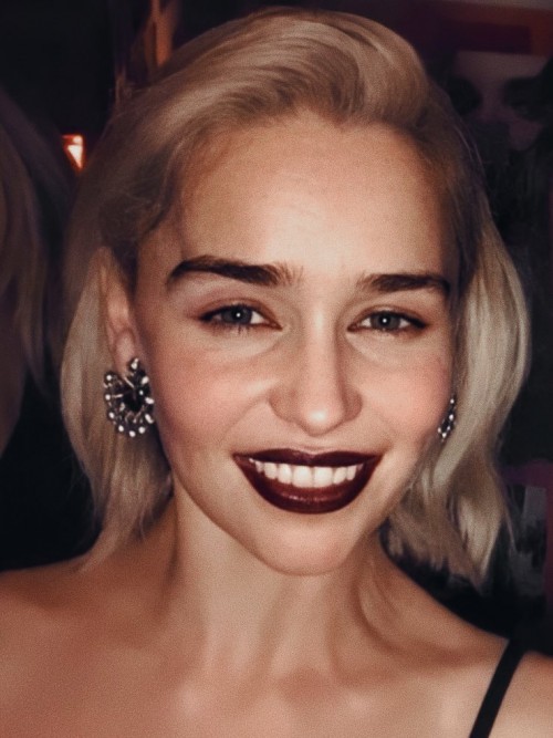 Emilia-Clarke-59058.jpg