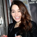 Emilia-Clarke-590620bfd844505f0b413