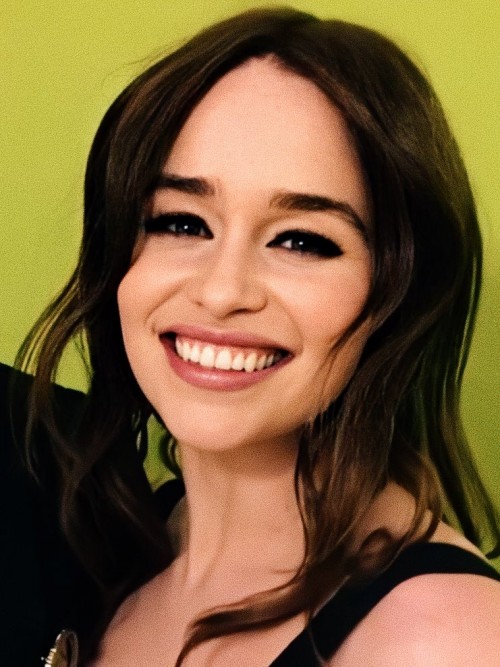 Emilia-Clarke-59065.jpg