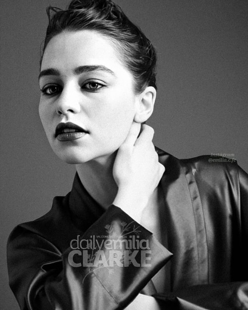 Emilia-Clarke-59065ed853ae5048d3fb6.jpg