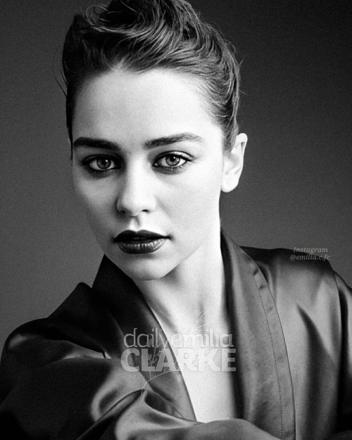Emilia-Clarke-59079.jpg