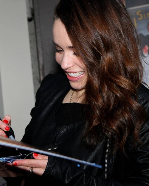 Emilia-Clarke-59114.jpg