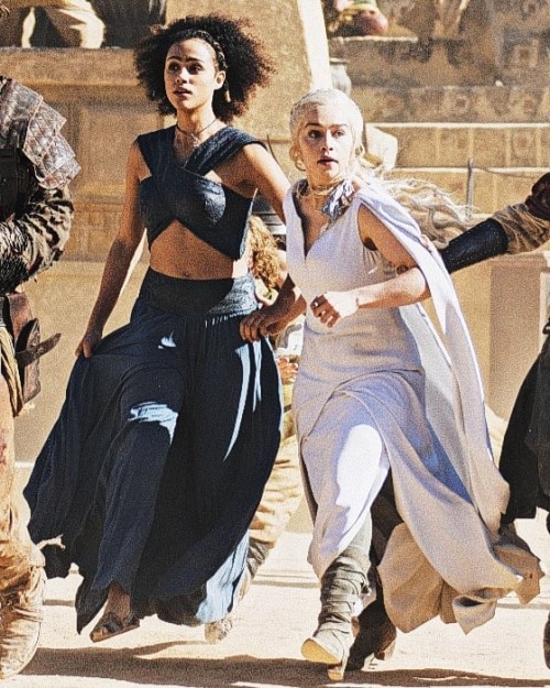 Emilia-Clarke-59173.jpg