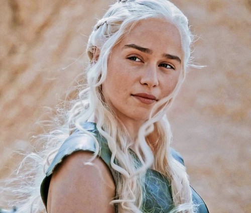 Emilia-Clarke-59201.jpg