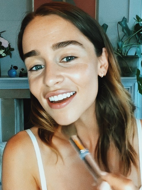 Emilia-Clarke-59220.jpg